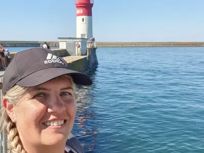 Moi au phare de Guilvinec dans le Finistère