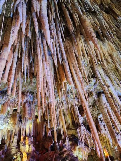 Stalactites du gouffre de Proumeyssac