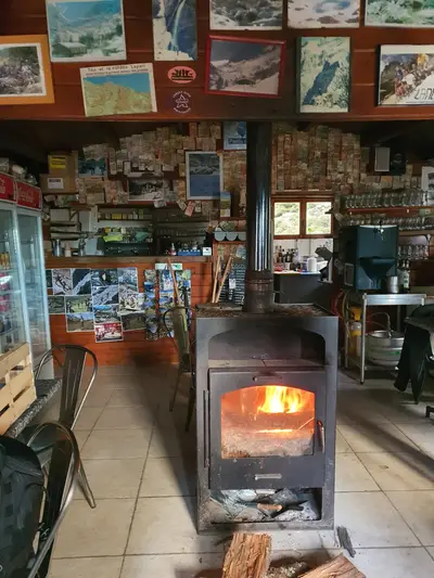 Feu dans le refuge