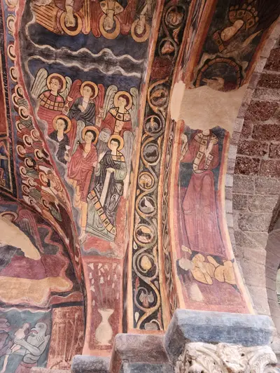 Anges dans la chapelle Saint Michel de Brioude