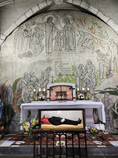 Tapisserie de Lucien Gires dans l'église Saint-Médard de Saugues