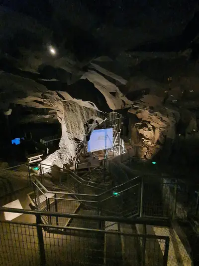 Tunnel de lave
