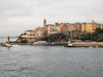 Ville de Bastia depuis la mer