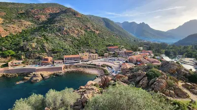 Vue générale de Porto depuis la tour génoise