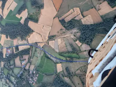 Vue velay campagne montgolfiere et decouvertes scaled
